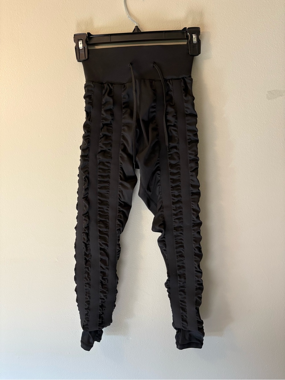 SKINNIFY Black Resistance Band Leggings with Tie Waist, Size XS Women’s